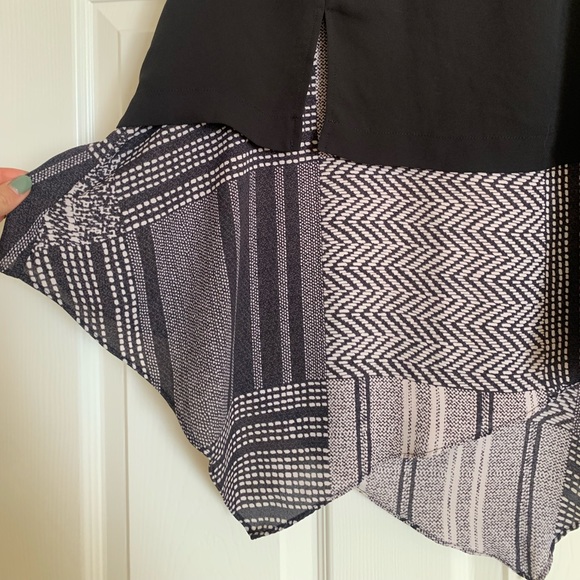 BCBG black Stripe top - Picture 2 of 5